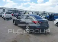 2018 Mazda 3 photo