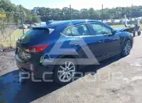 2018 Mazda 3 photo