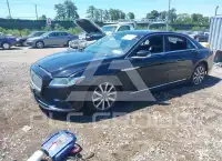 2018 Lincoln Continental photo