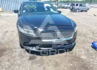 2018 Lincoln Continental photo