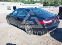 2018 Lincoln Continental фото