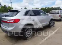 2018 Lincoln MKX photo