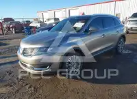 2018 Lincoln MKX photo