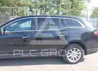 2018 Lincoln MKT photo