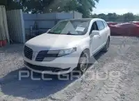 2018 Lincoln MKT фото