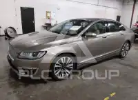 2018 Lincoln MKZ photo