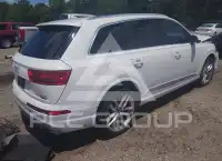 2018 Audi Q7 фото