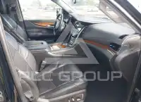 2018 Cadillac ESCALADE photo