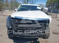 2018 Cadillac ESCALADE photo
