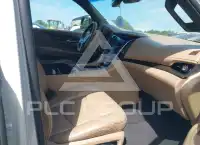 2018 Cadillac ESCALADE фото