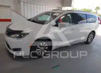 2018 Chrysler PACIFICA фото