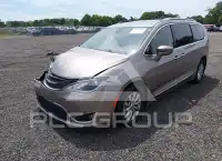 2018 Chrysler PACIFICA фото