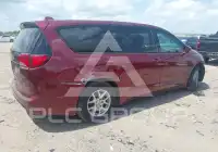 2018 Chrysler PACIFICA photo