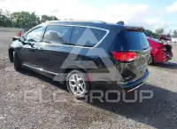2018 Chrysler PACIFICA photo