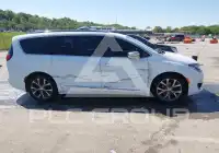 2018 Chrysler PACIFICA фото