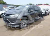 2018 Chrysler PACIFICA photo