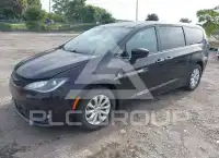 2018 Chrysler PACIFICA фото