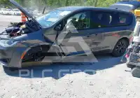 2018 Chrysler PACIFICA фото
