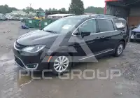 2018 Chrysler PACIFICA photo