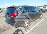 2018 Chrysler PACIFICA photo