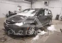 2018 Chrysler PACIFICA фото