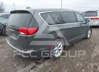 2018 Chrysler PACIFICA photo