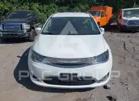 2018 Chrysler PACIFICA photo