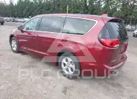 2018 Chrysler PACIFICA photo