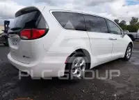 2018 Chrysler PACIFICA photo