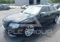 2018 Chrysler 300 фото