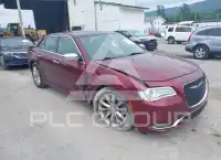 2018 Chrysler 300 фото