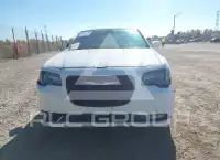 2018 Chrysler 300 photo