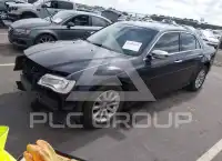 2018 Chrysler 300 photo