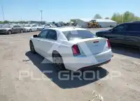 2018 Chrysler 300 photo