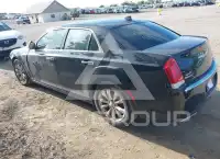 2018 Chrysler 300 фото