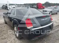 2018 Chrysler 300 фото
