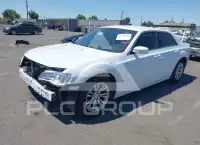2018 Chrysler 300 photo