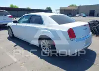 2018 Chrysler 300 photo