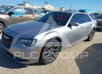 2018 Chrysler 300 photo