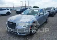 2018 Chrysler 300 фото