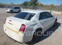 2018 Chrysler 300 photo