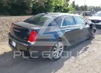 2018 Chrysler 300 фото