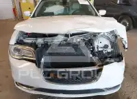 2018 Chrysler 300 фото