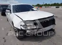 2018 Chrysler 300 фото