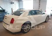 2018 Chrysler 300 фото