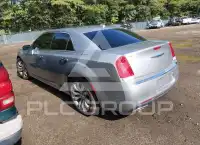 2018 Chrysler 300 фото