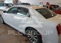 2018 Chrysler 300 фото