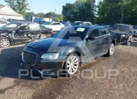 2018 Chrysler 300 фото