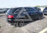 2018 Mercedes Benz GLC 300 фото