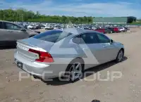 2018 Volvo S90 photo